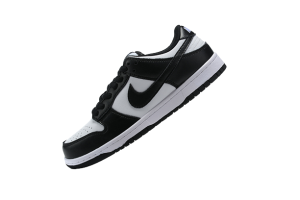 Nike Dunk Low "Black/White”