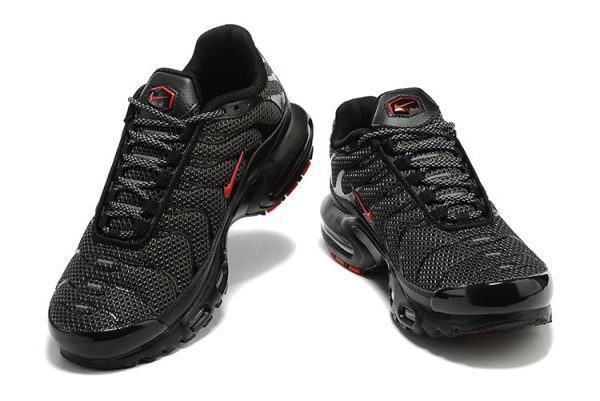 Nike Air Max Plus TN "Black-Red"