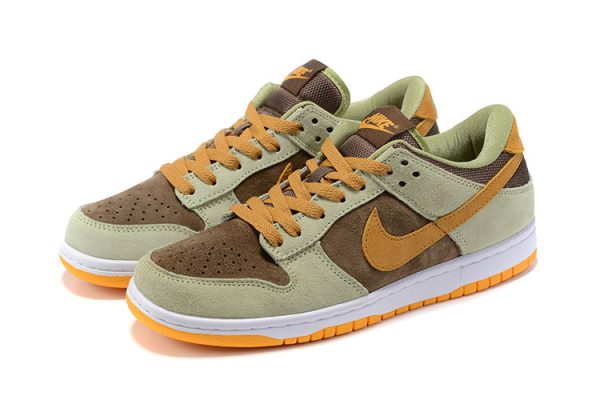 Nike Dunk Low “Dusty Olive”