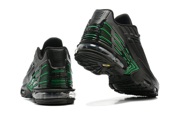 Nike Air Max Plus 3 - Negro/Verde