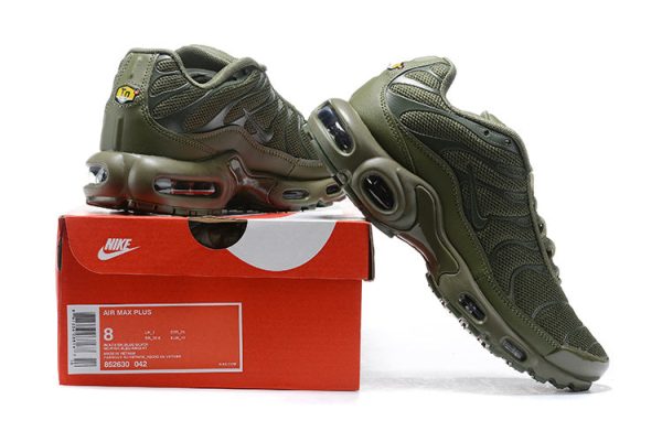 Nike Air Max Plus TN “Militar Green”