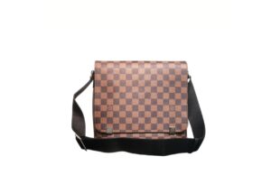 Louis Vuitton | "District"