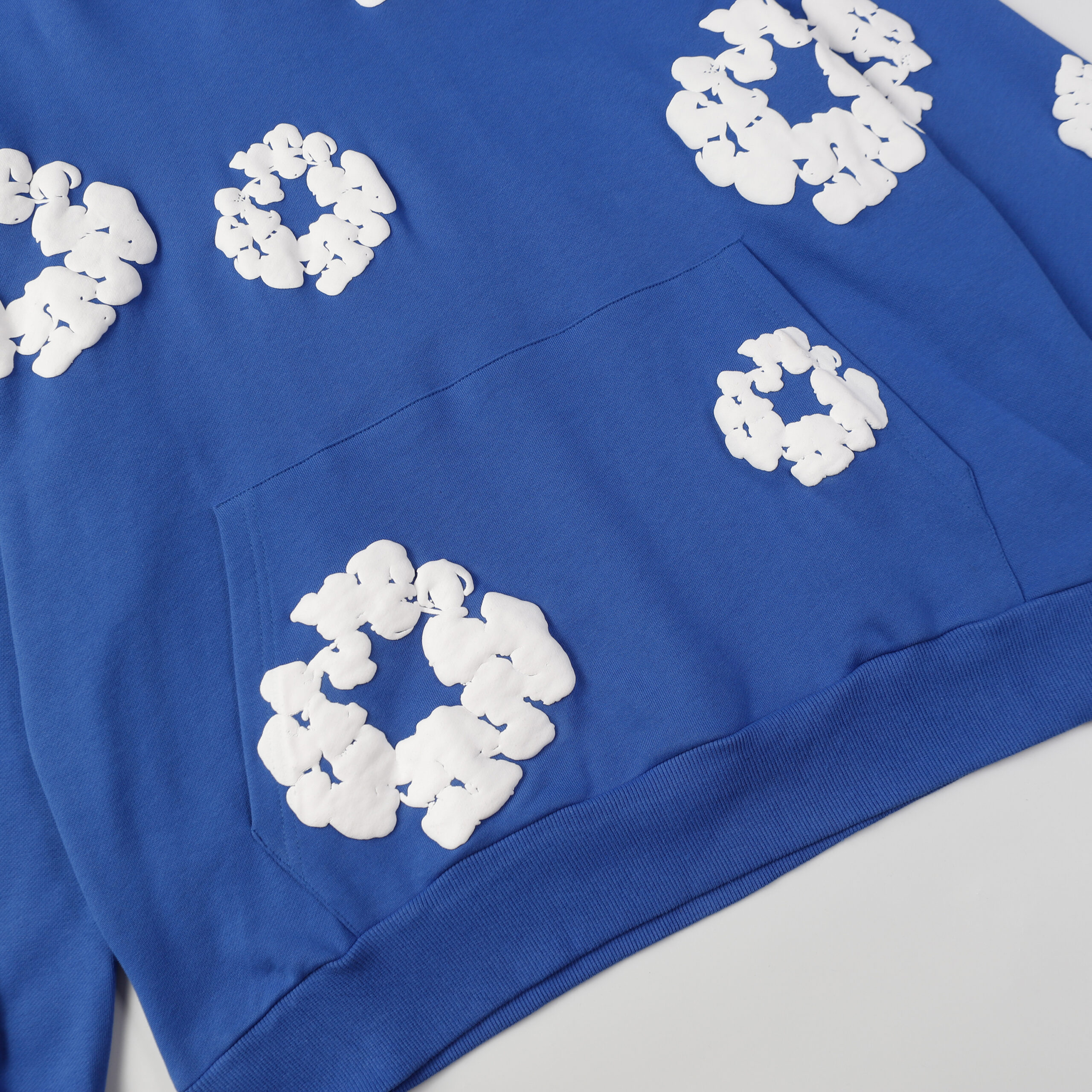 Sudadera Denim Tears "Electric Blue with Flowers" - Imagen 4