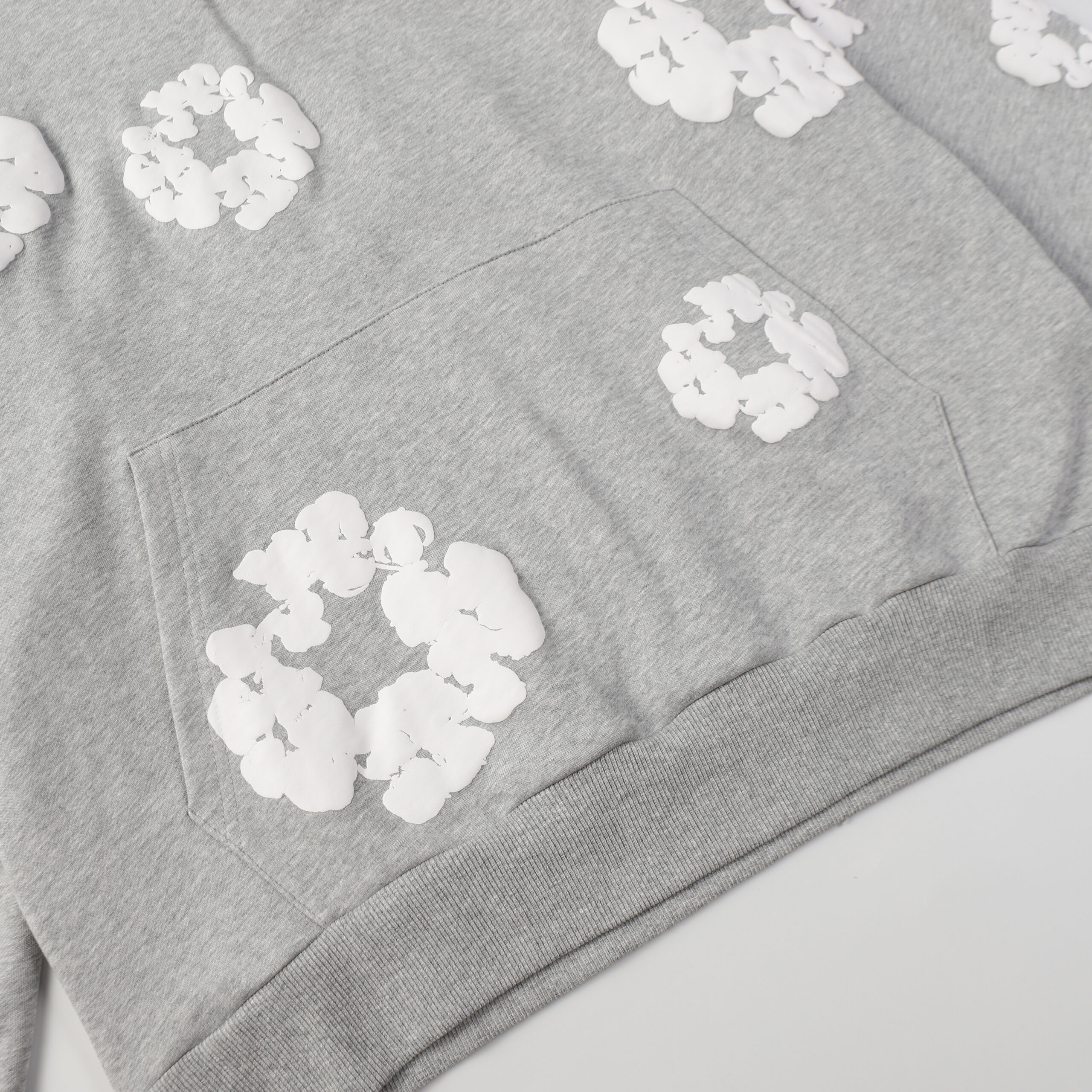 Sudaderas Denim Tears "Light Gray with Flowers" - Imagen 4